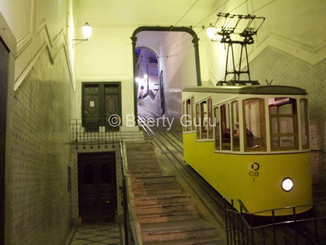 地上ケーブルカーと路面電車