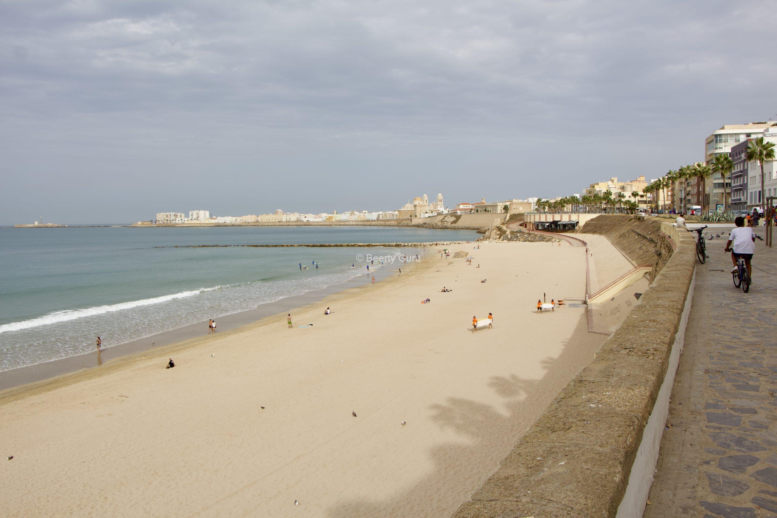 Pláž v Cádiz