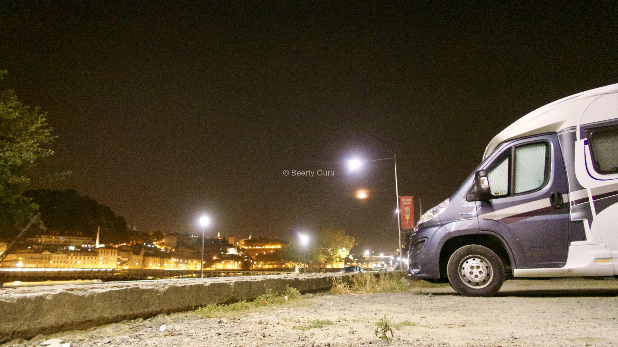 Obytné auto pre 2 osoby