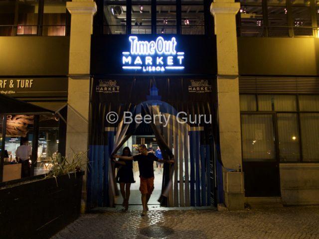 タイムアウト - 学校の食堂としての市場